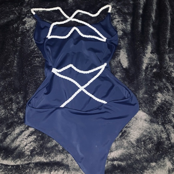 Ayra Swim one piece - Picture 5 of 6